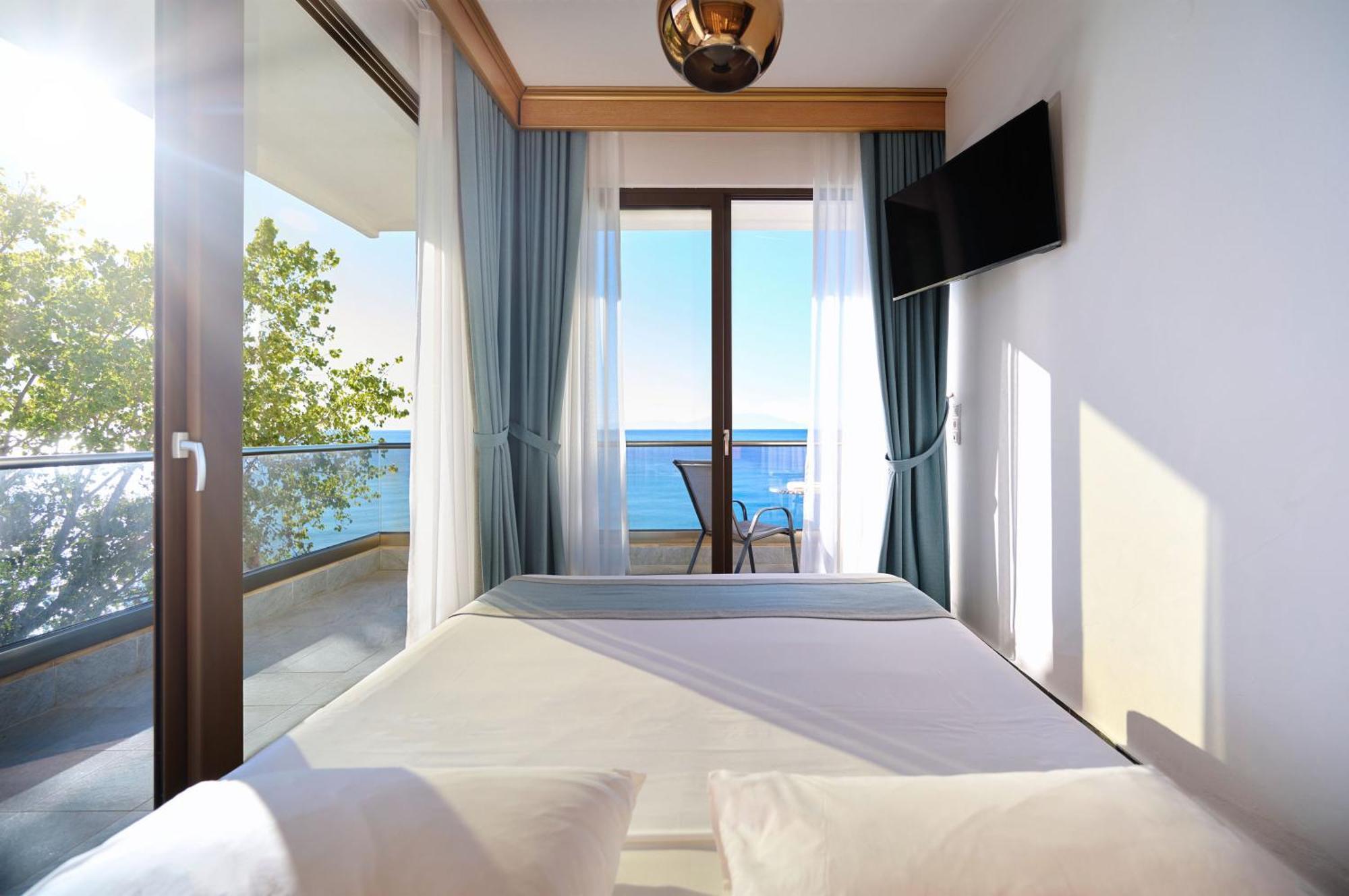 Evlogia Hotel Seafront And Anex By Greek Pride Fourka Exterior foto